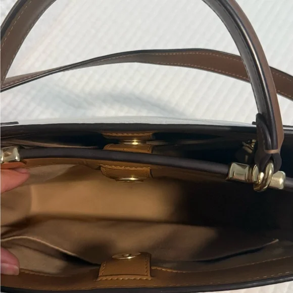 Coach Cream and Brown Women's Bag Set - Picture 8 of 14